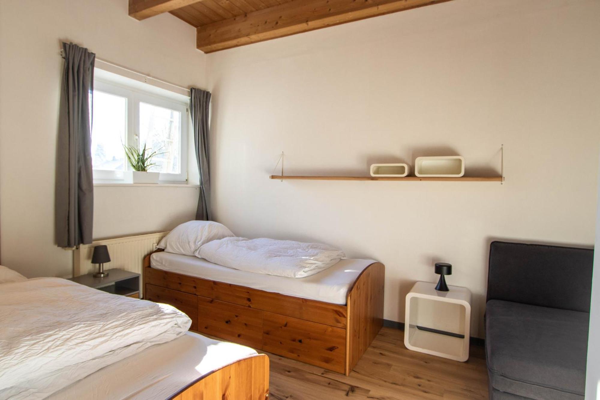 Hostel Oder Ferienwohnung 1-16 Personen Im Blauen Haus Фемарн Екстер'єр фото